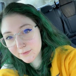 Meet your Posher, Karis